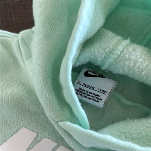 NIKE Club Fleece Hoodie + Pants Set (2T) - Picture 4 of 10